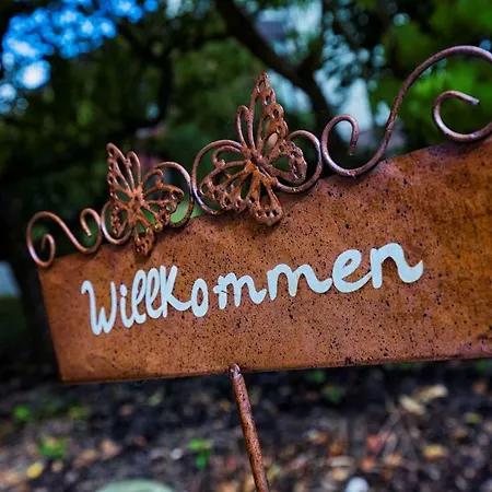 Zwei 4 Sterne Wohnungen bei Limburg Mensfelden Exterior foto